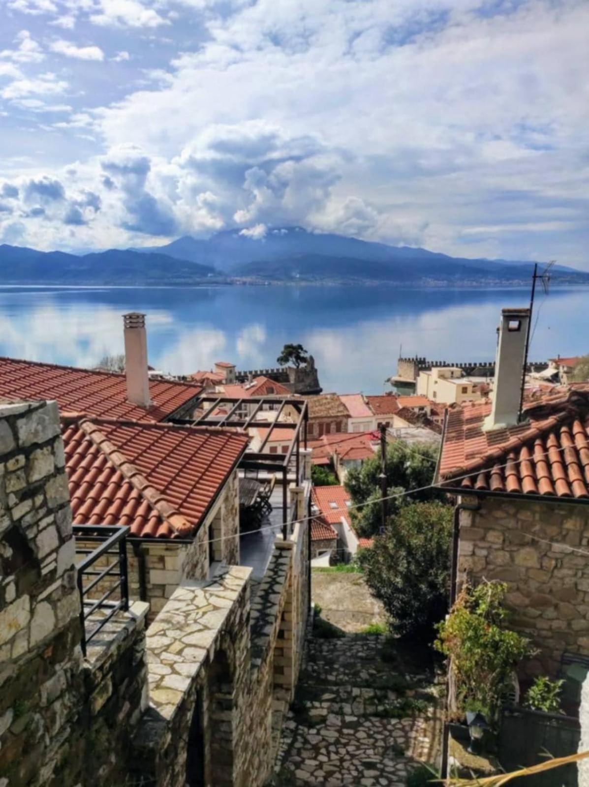 Apartment Stone Clock's House Nafpaktos